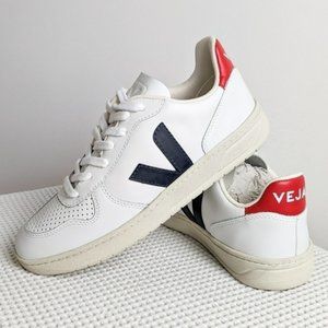 VEJA Womens Size EUR 39 or US 8 Sneakers Shoes in Extra White